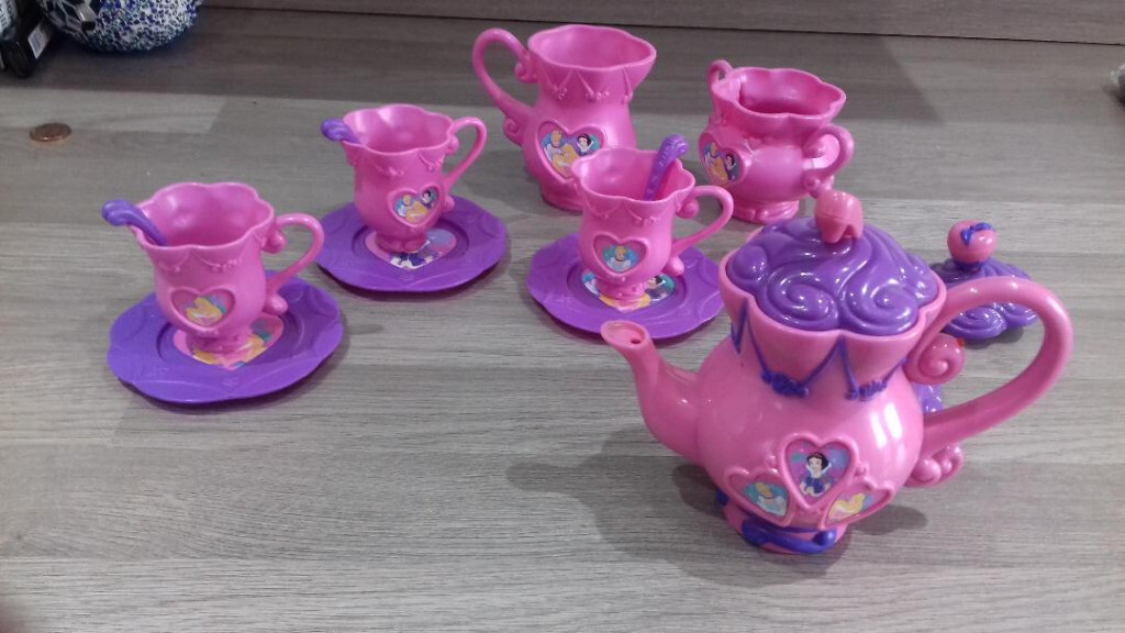 interactive tea set